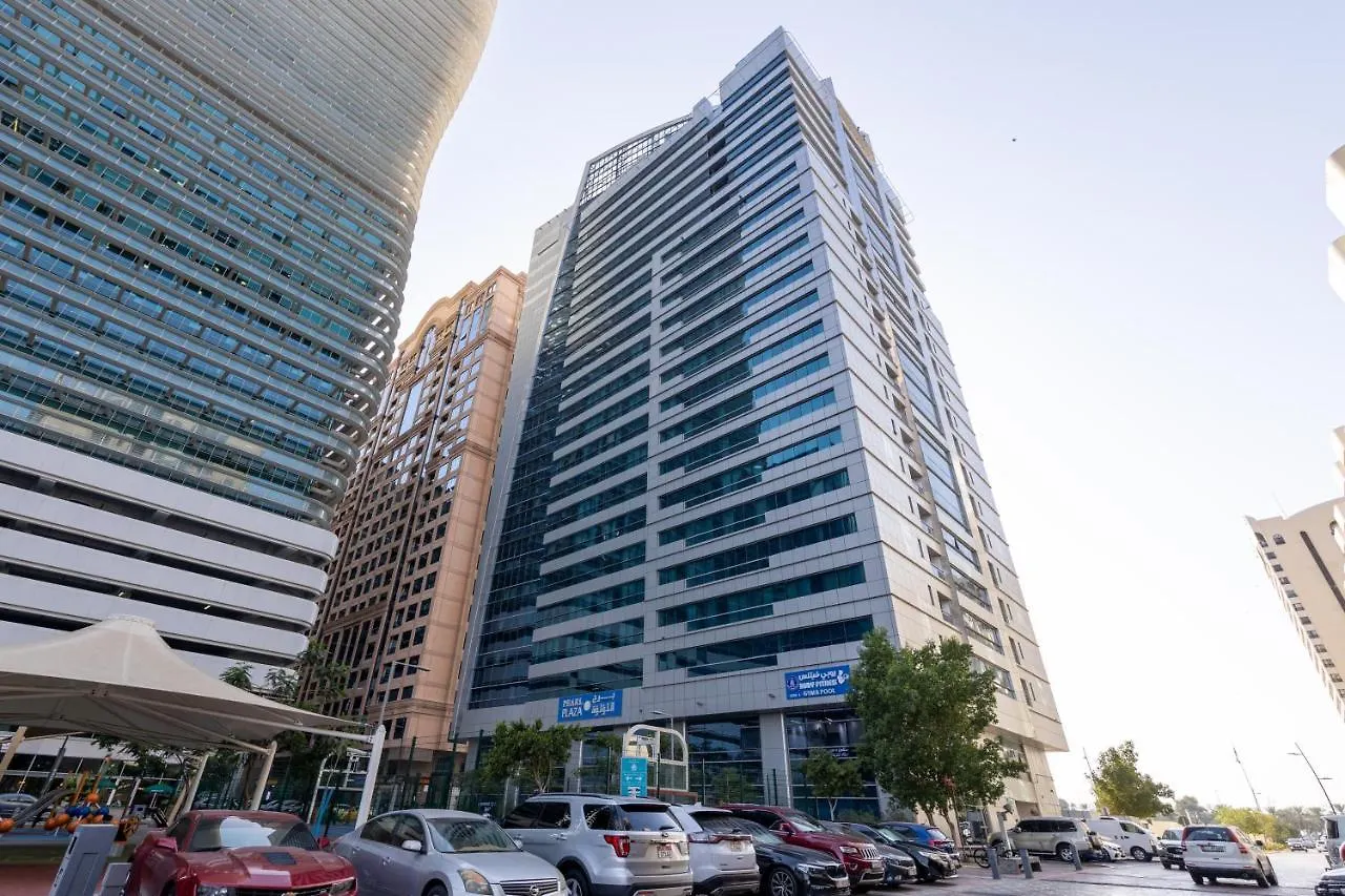 Excellent 2 Bedroom Beach Front Abu Dhabi