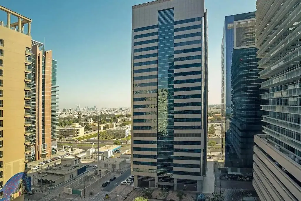 Excellent 2 Bedroom Beach Front Abu Dhabi Apartment